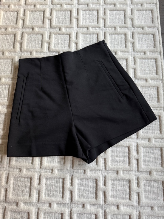 Zara Pants - Zara Black High-Waist Tailored Shorts with Welt Pockets